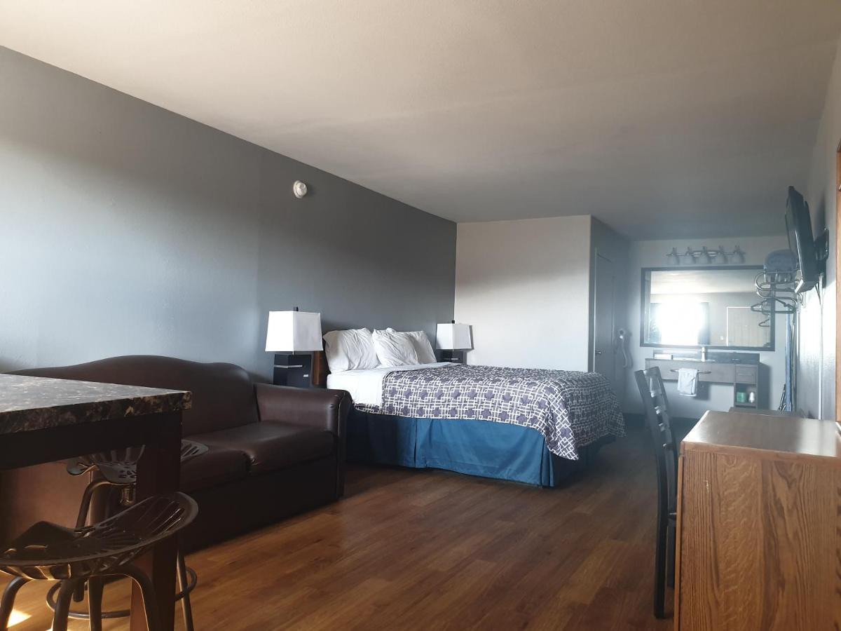 Riata Inn - Марфа Экстерьер фото