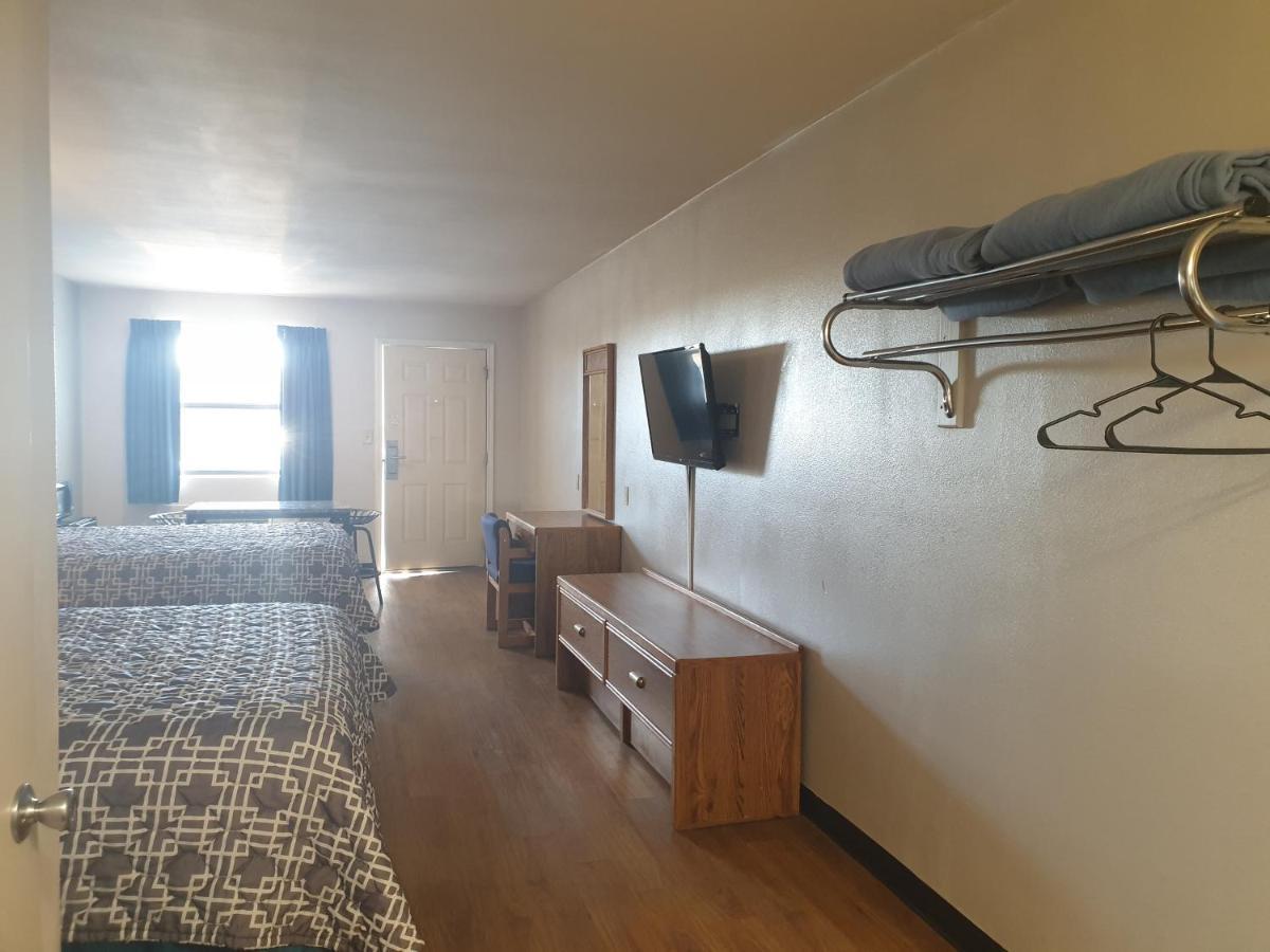 Riata Inn - Марфа Экстерьер фото